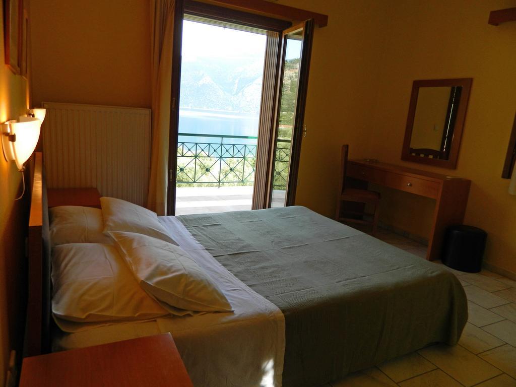 Forkis Apartments Ithaka Pokoj fotografie